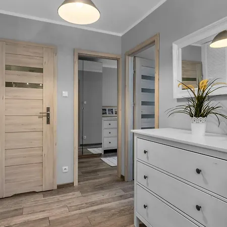 Grzybowska 13th Floor Stylish By Bookinghost Apartman